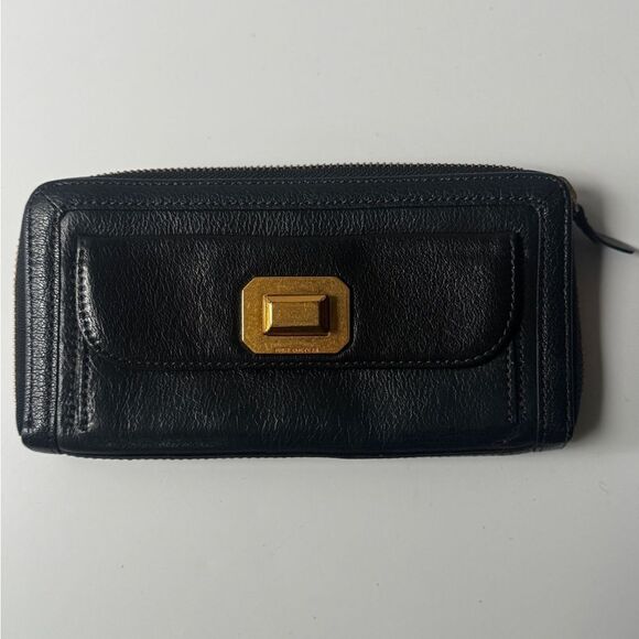 Vintage collectable Juicy Couture Black Wallet with Gold Accent turn lock - Picture 1 of 6
